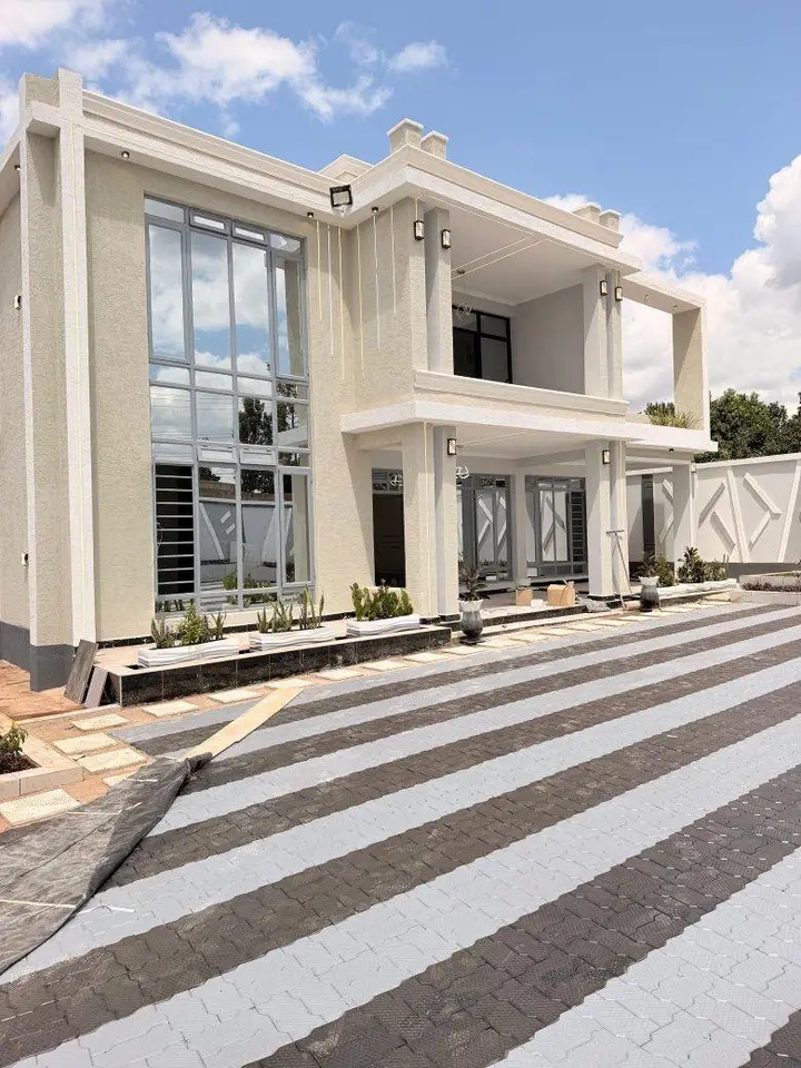 5 bedroom masionette, Ruiru, Mugutha