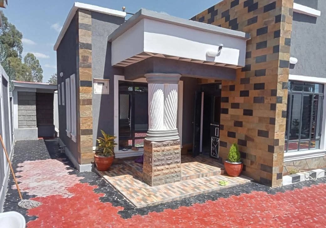 3-bedrooms, Kimbo