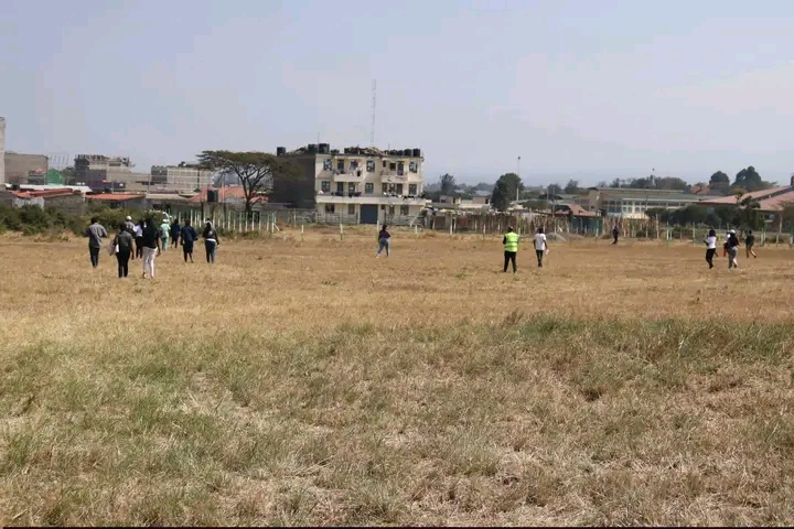 50*100 commercial plots for sale,Chaka