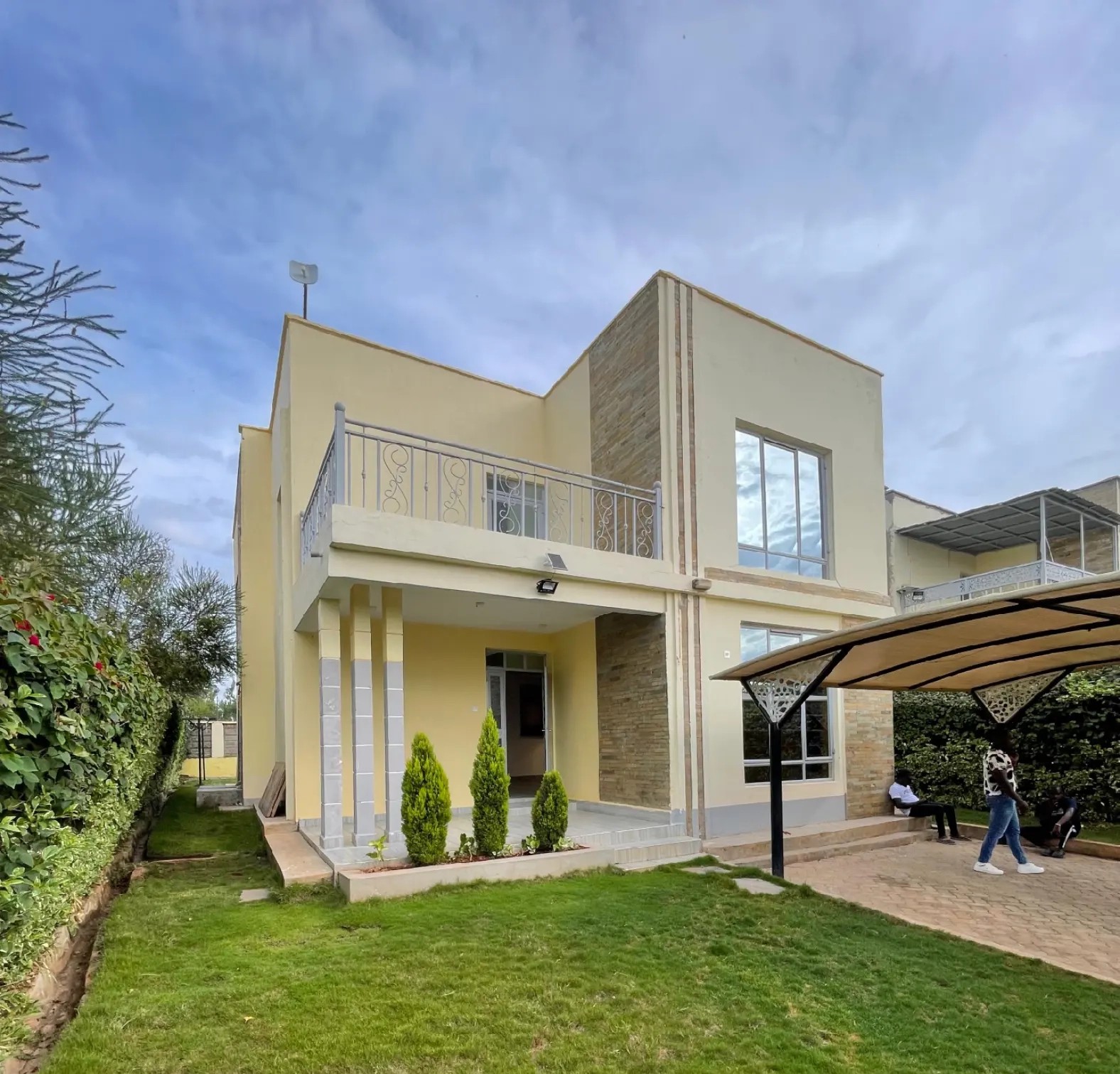 4-bedroom, Joska