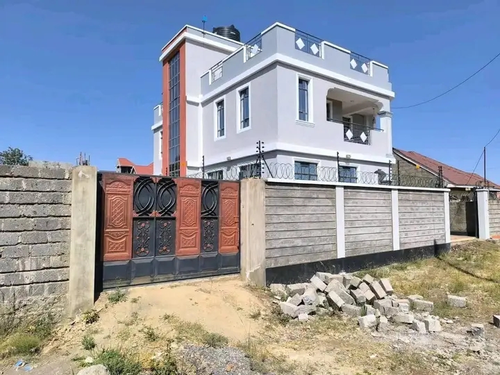 4 bedroom masionette in Ruiru
