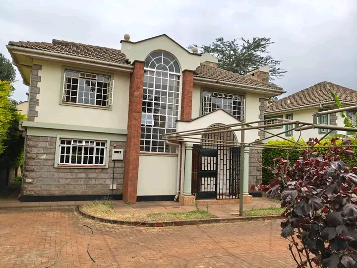 4 bedroom villas for sale, Runda Paradise