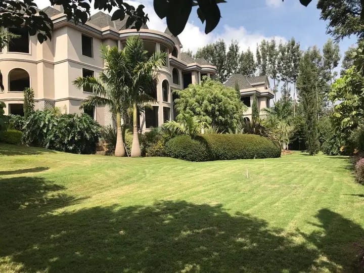House for Sale in Nyeri, Nyeri  — KES 350,000,000